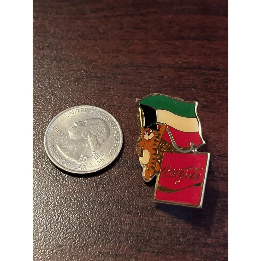 Vintage 1988 Seoul Olympics Coca Cola Hodori Tiger‎ Kuwait Flag Lapel Pin